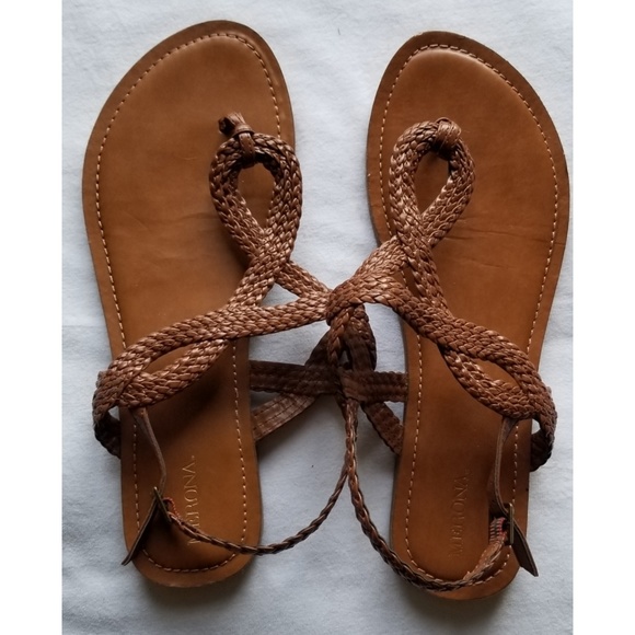 Merona Shoes - Merona Women's Thong Sandals sz 9.5